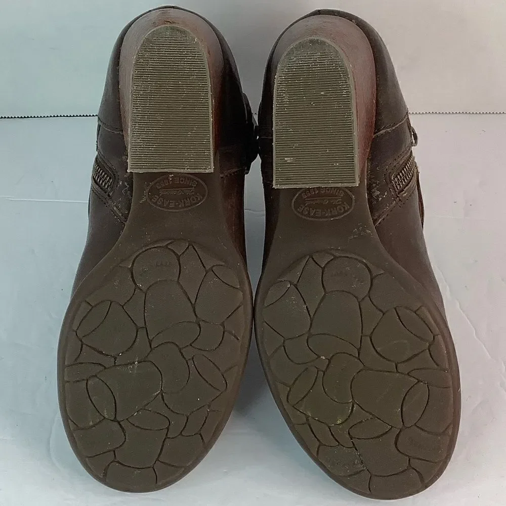 Kork-Ease Block Heel Round Toe Belted Ankle Brown Leather Ankle Booties Sz 6M